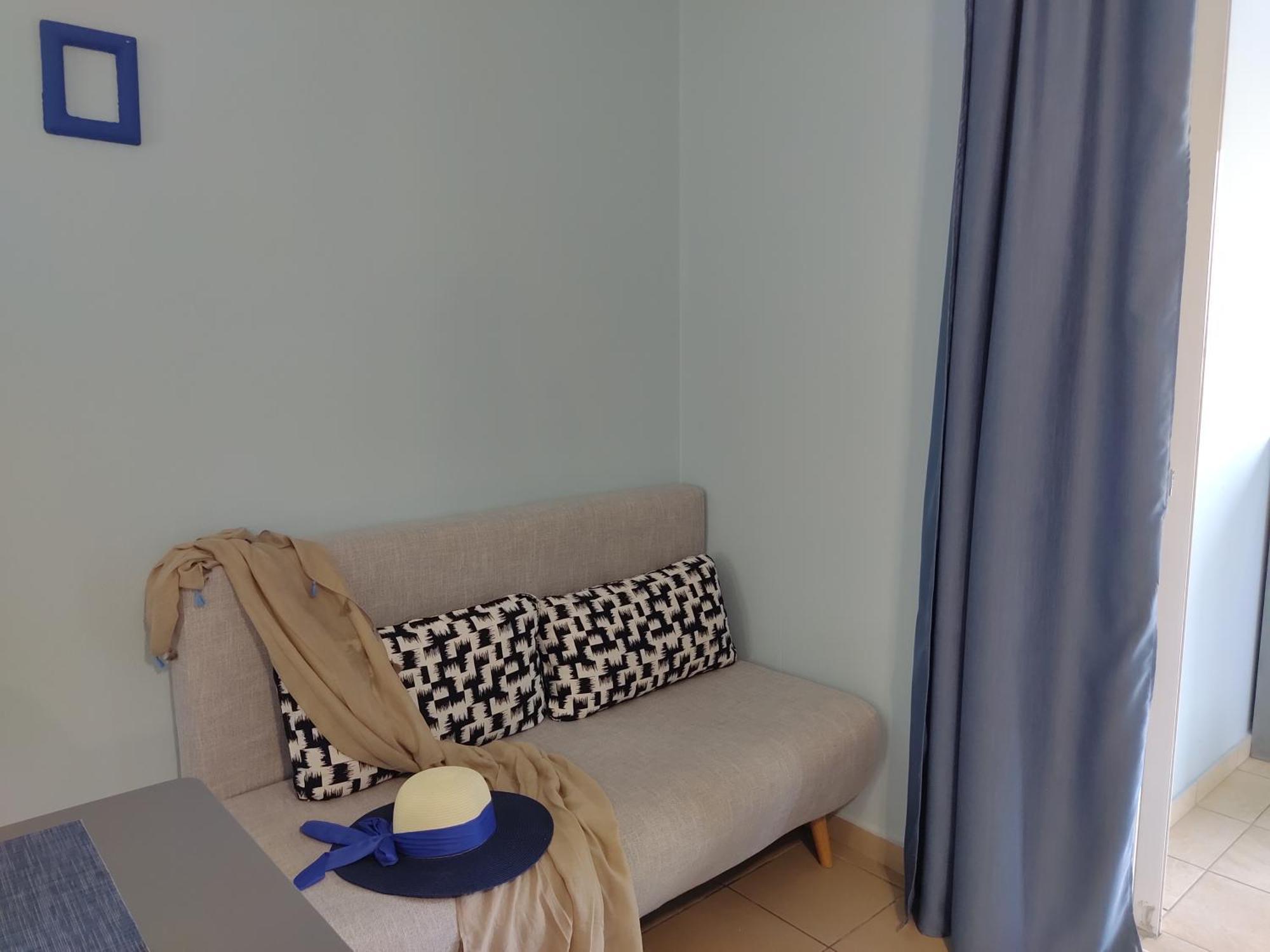Celeste Deluxe Apartments สกาลา โปเตมิอัส ห้อง รูปภาพ